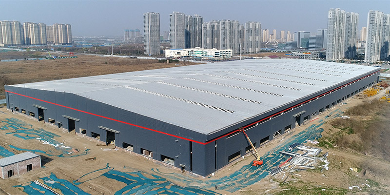 壹定发钢结构厂房外墙施工进度跟进