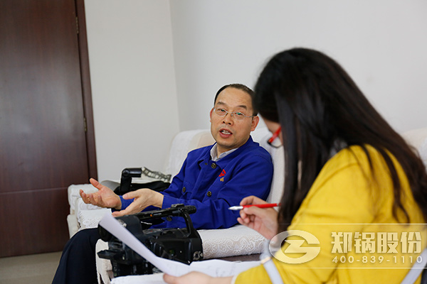 壹定发手艺总监贾金岭接受劳模风范栏目采访