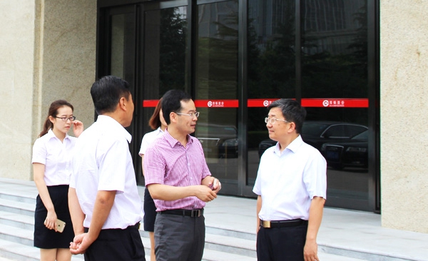 河南省商务厅副厅长张雷明莅临壹定发调研