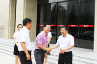 河南省商务厅副厅长张雷明莅临壹定发调研 -3